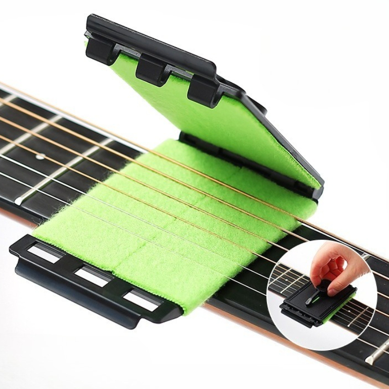 Bass Guitar Strings - Detergente per Corde di Chitarra Portatile