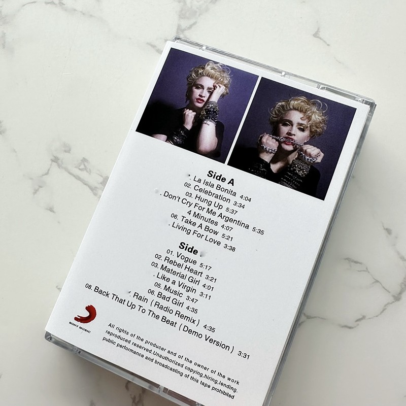Cassetta Pop Europea e America - Audio Music To Lyrics recensione e prezzo